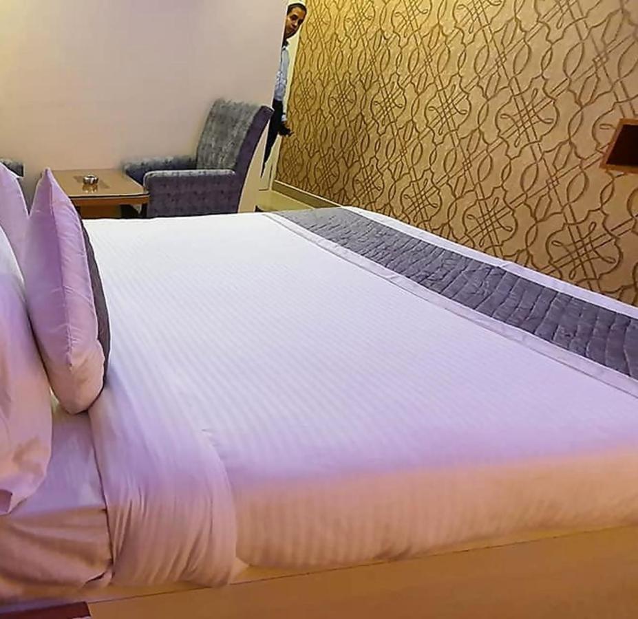Gokul Raj By Wb Economy , Madhubani Hotel Exterior photo